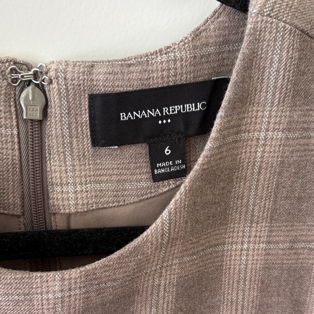 Banana Republic Brown Plaid Shift Dress - Picture 2 of 4
